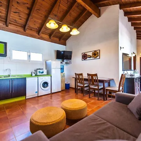 Charming With Sea View In El Roque, Private Pool וילה *