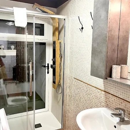 Charming With Sea View In El Roque, Private Pool וילה