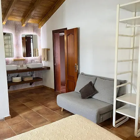 Charming With Sea View In El Roque, Private Pool וילה *